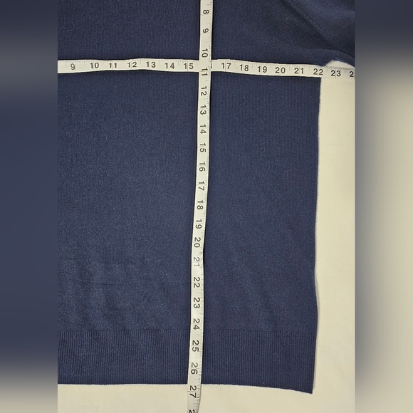 Quince 100% Mongolian Cashmere Crewneck Sweater Navy Blue Size L Luxury Minimali - Picture 5 of 6